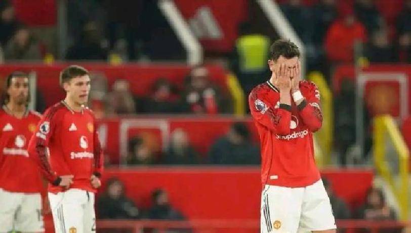 1-1！曼联占优却遭西汉姆联绝平，进攻低效争欧冠席位堪忧